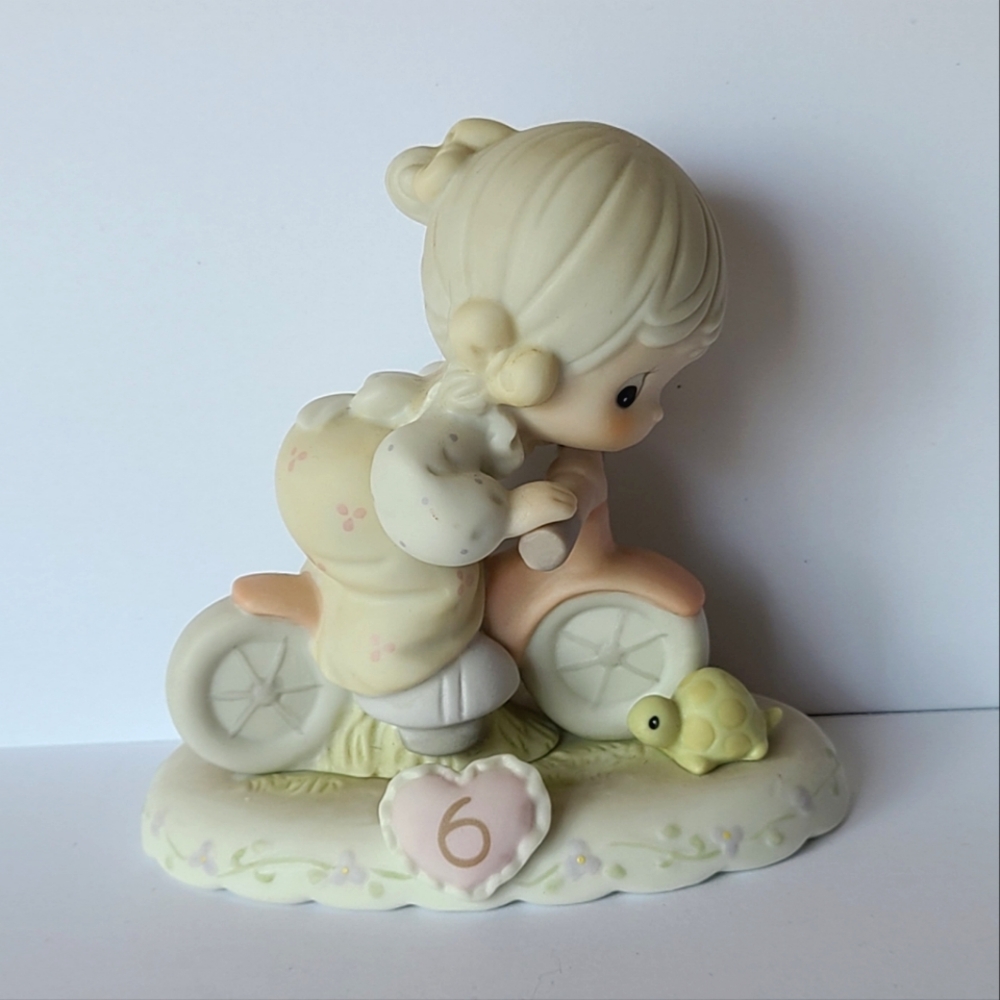 Vintage 1994 Precious Moments Growing In Grace 6 Years Old Collectible Figurine
